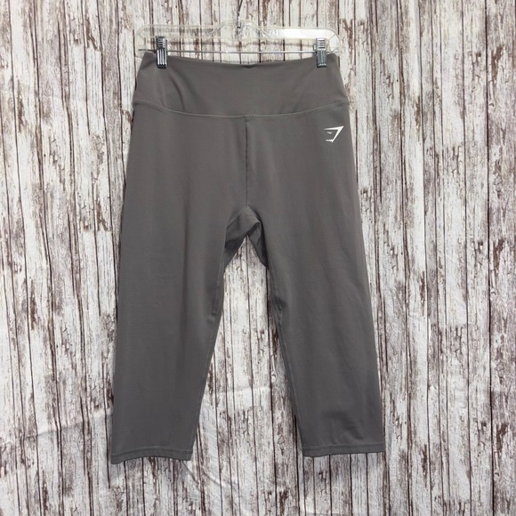 Gymshark Women's Gray Capri Leggings High Waist Workout Gym Activewear MEDIUM - Picture 1 of 4